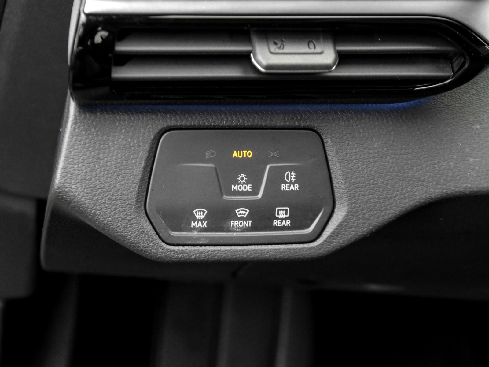 Volkswagen ID.4 Pro Performance ACC LED NAVI SITZHEIZUNG