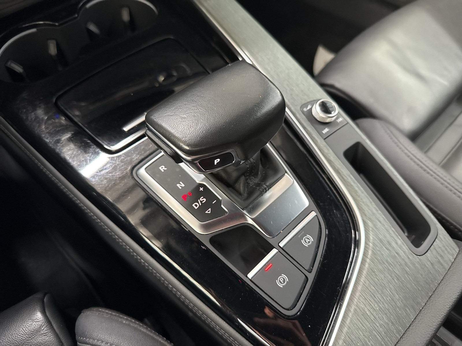Audi A4 Allroad 40 Qu. PANO STANDHZ. B&O AHK CAM
