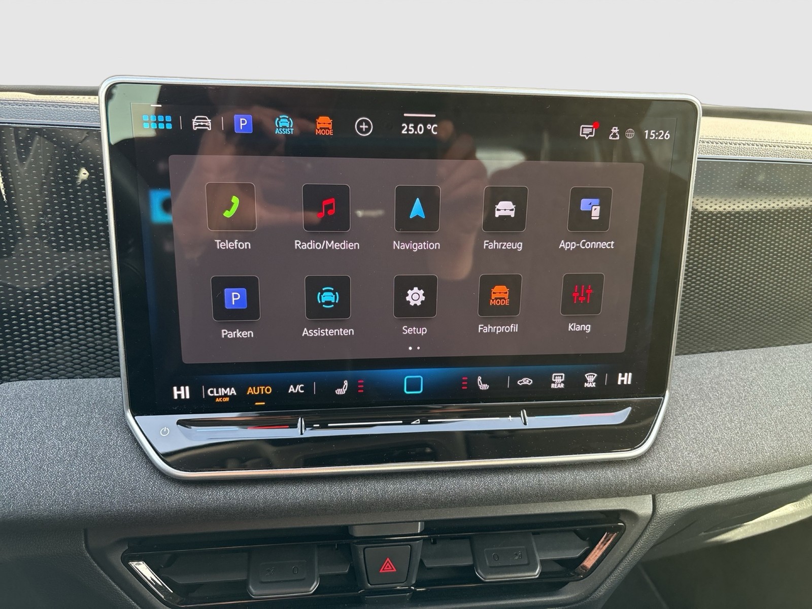 Volkswagen Tiguan 1.5 eTSI AHK CAM NAVI LM17 CARPLAY SITZHZ