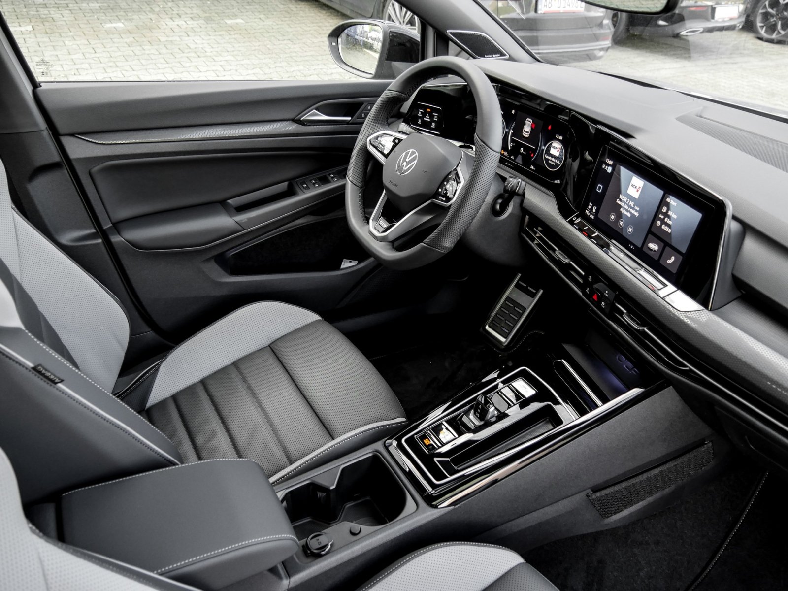 Volkswagen Golf GTD PANO LEDER HARMANKARDON BLACKSTYLE LM19