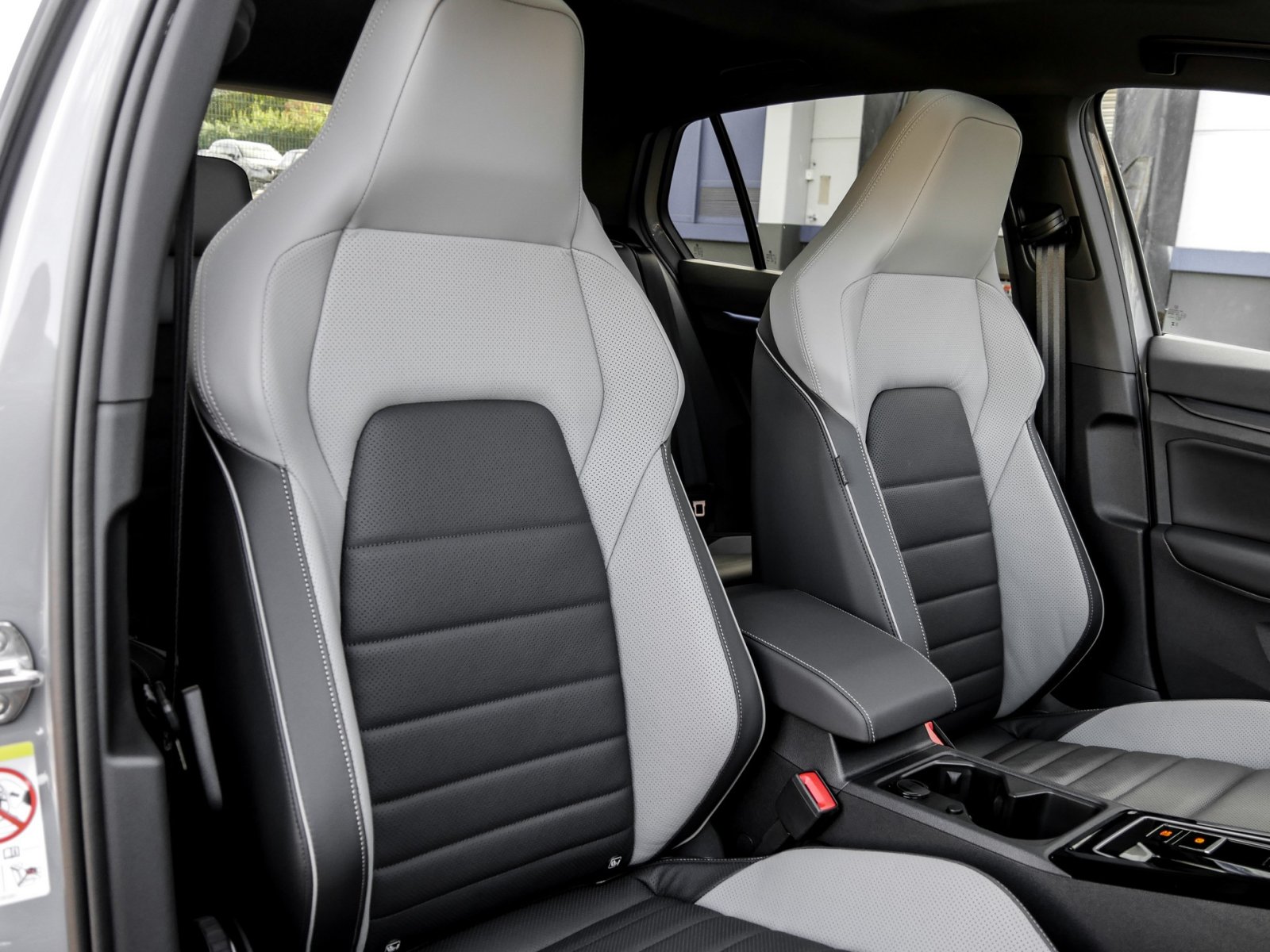 Volkswagen Golf GTD PANO LEDER HARMANKARDON BLACKSTYLE LM19