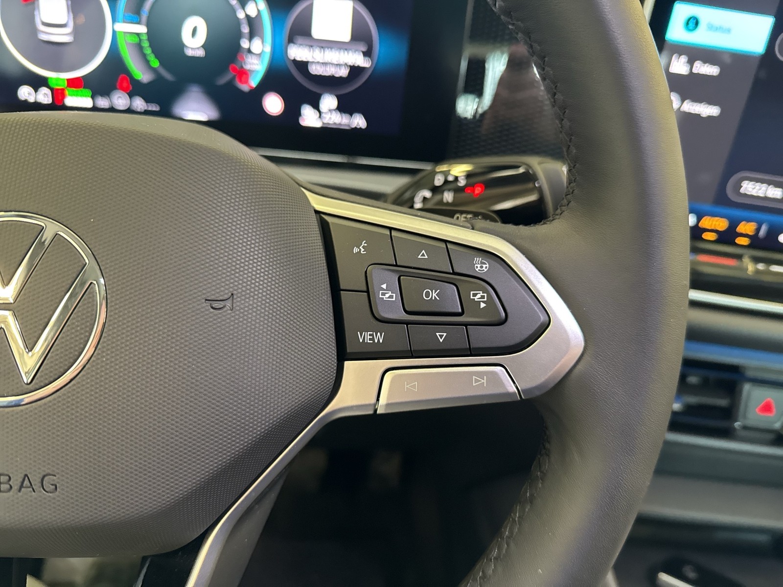 Volkswagen Tiguan 1.5 HYBRID LIFE AHK 360°CAM ACC LM18 NAVI