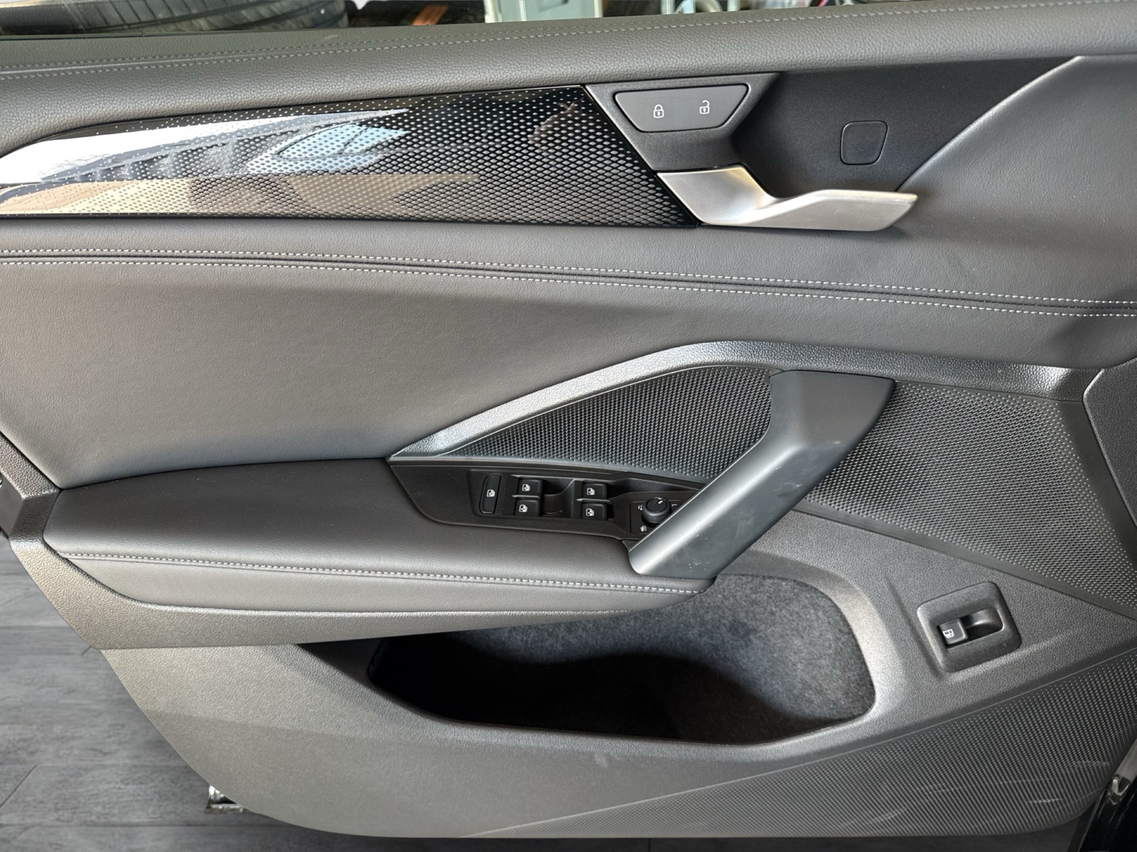 Volkswagen Tiguan 1.5 HYBRID LIFE AHK 360°CAM ACC LM18 NAVI