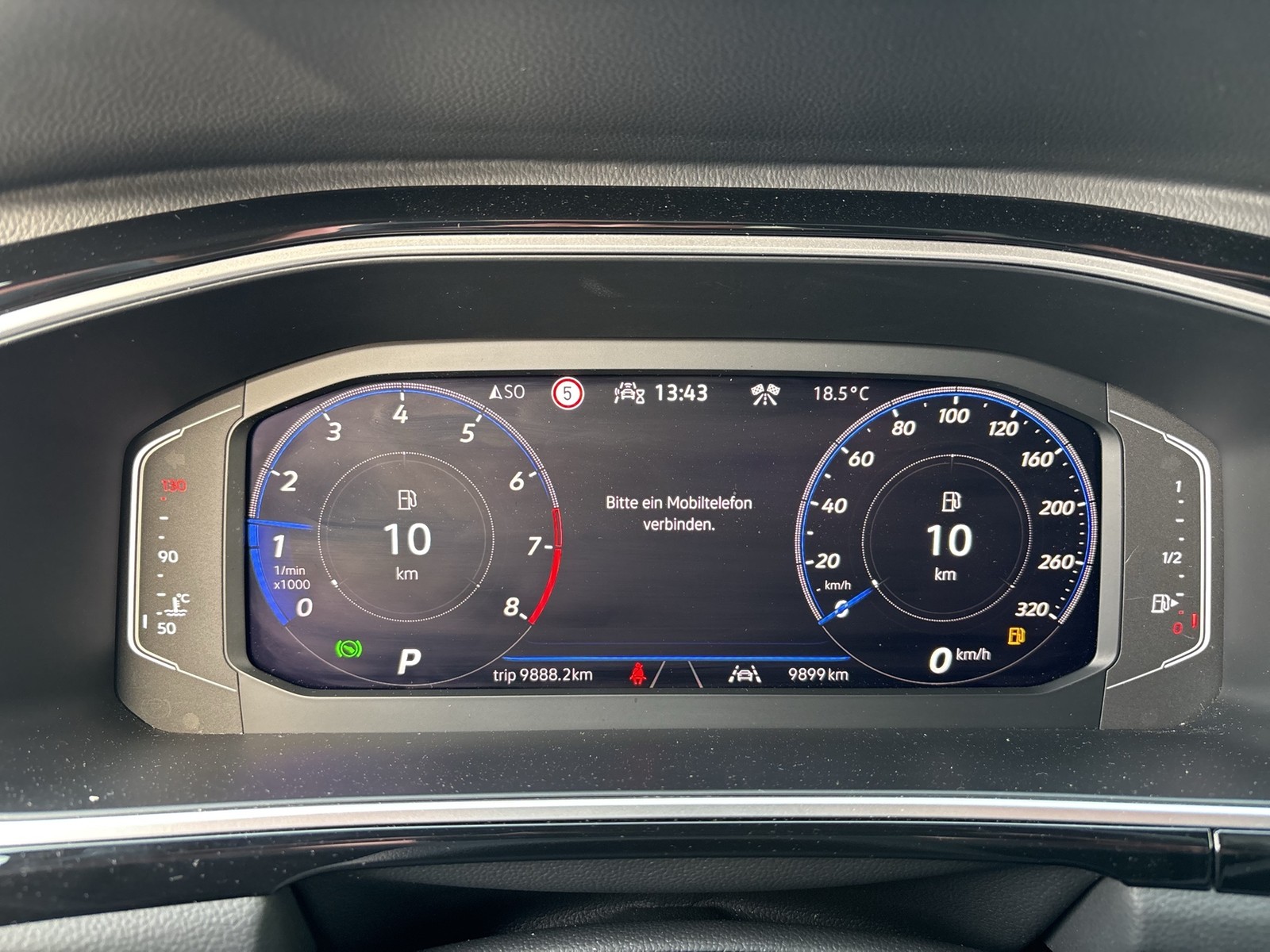 Volkswagen T-Roc 2.0 R 4X4 CAM ACC LM19 MATRIX EKLAPPE NAVI