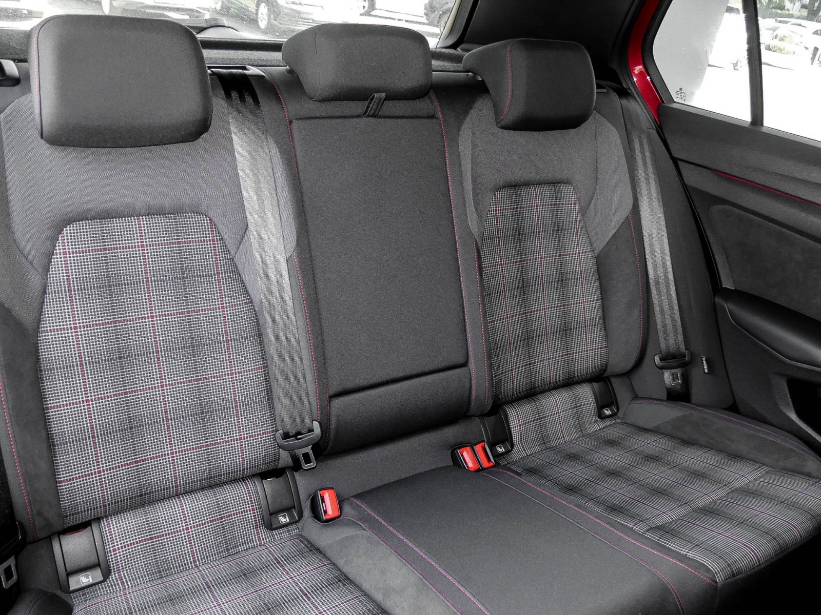 Volkswagen Golf VIII 2.0 GTI CAM LM17 MATRIXLED CARPLAY