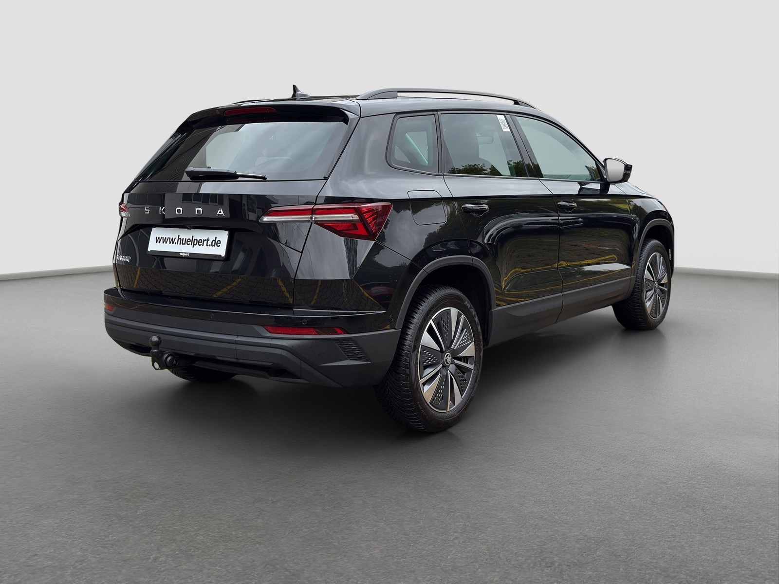Skoda Karoq 1.5 TOUR PANO AHK 360°CAM ACC EKLAPPE NAVI