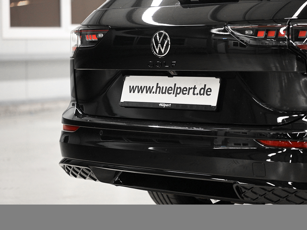 Volkswagen Golf Variant VIII 2.0 R-LINE BLACKSTYLE PANO CAM