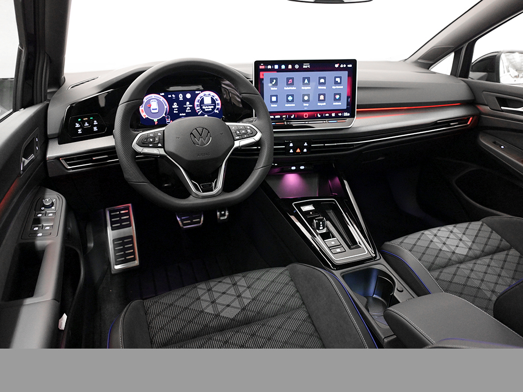 Volkswagen Golf Variant VIII 2.0 R-LINE BLACKSTYLE PANO CAM