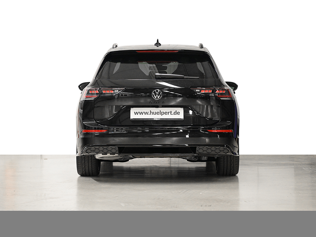 Volkswagen Golf Variant VIII 2.0 R-LINE BLACKSTYLE PANO CAM