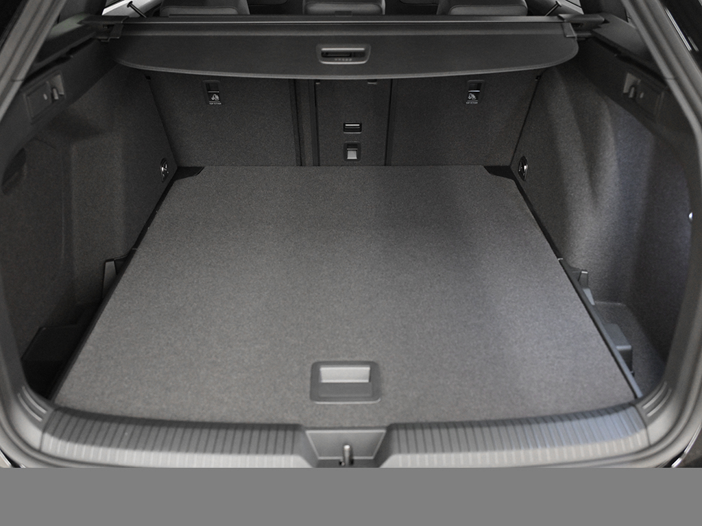 Volkswagen Golf Variant VIII 2.0 R-LINE BLACKSTYLE PANO CAM