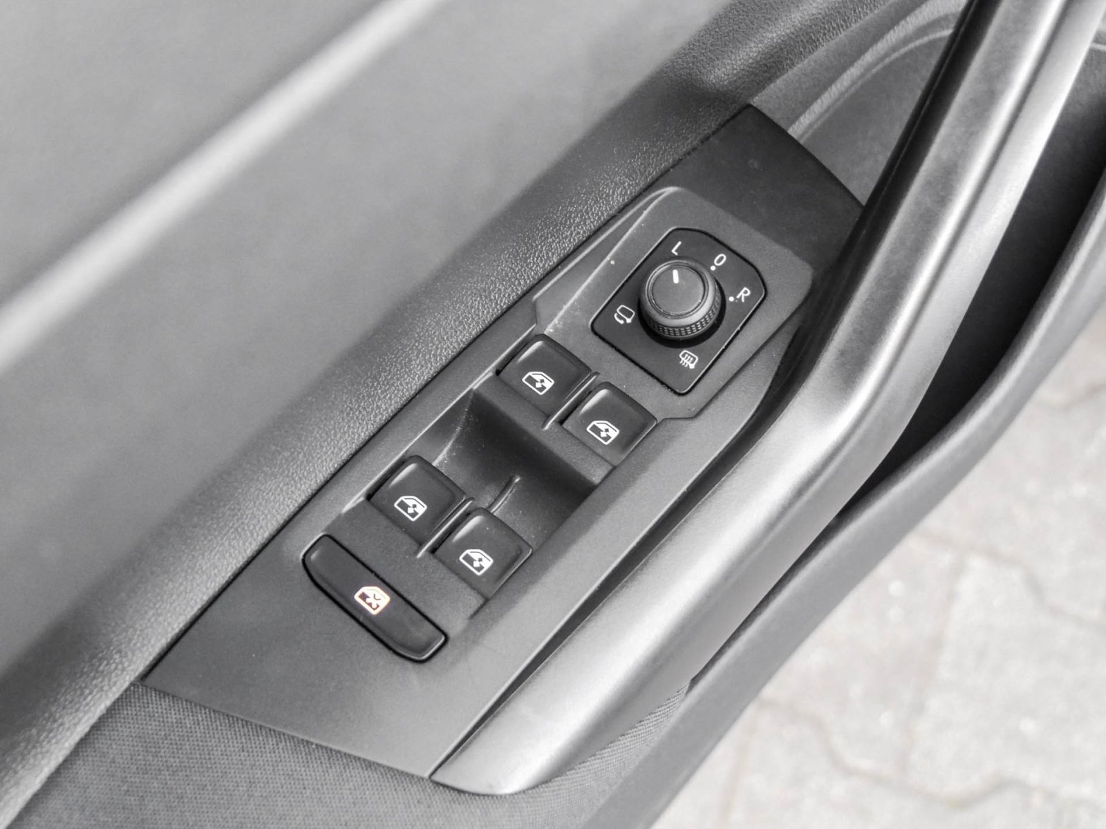 Volkswagen Polo 1.0 LIFE ACC LED NAVI SITZHEIZUNG DAB+