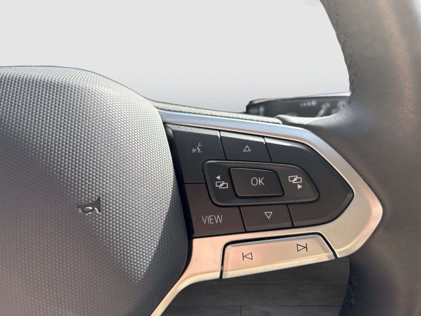 Volkswagen Touran 2.0 COMFORTLINE 7SITZE CAM ACC CARPLAY