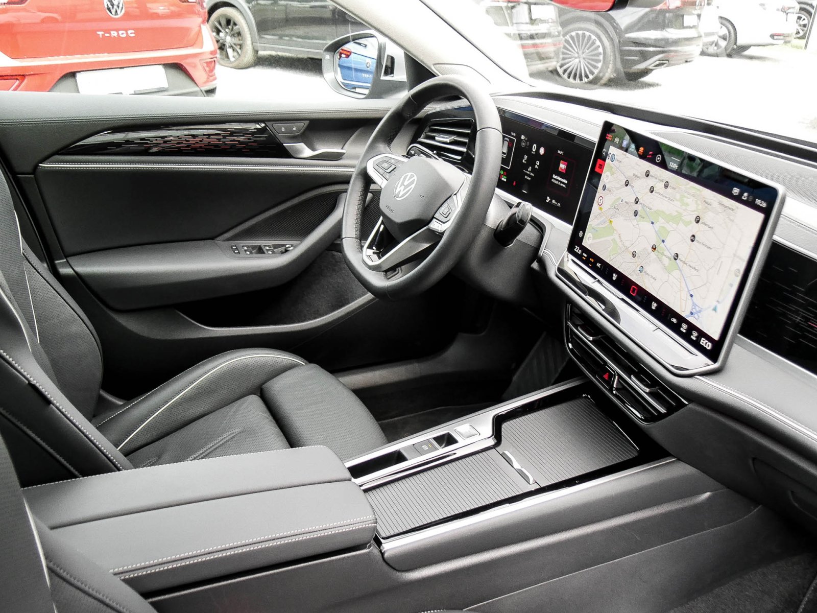Volkswagen Passat Variant 1.5 HYBRID ELEGANCE PANO AHK LM18