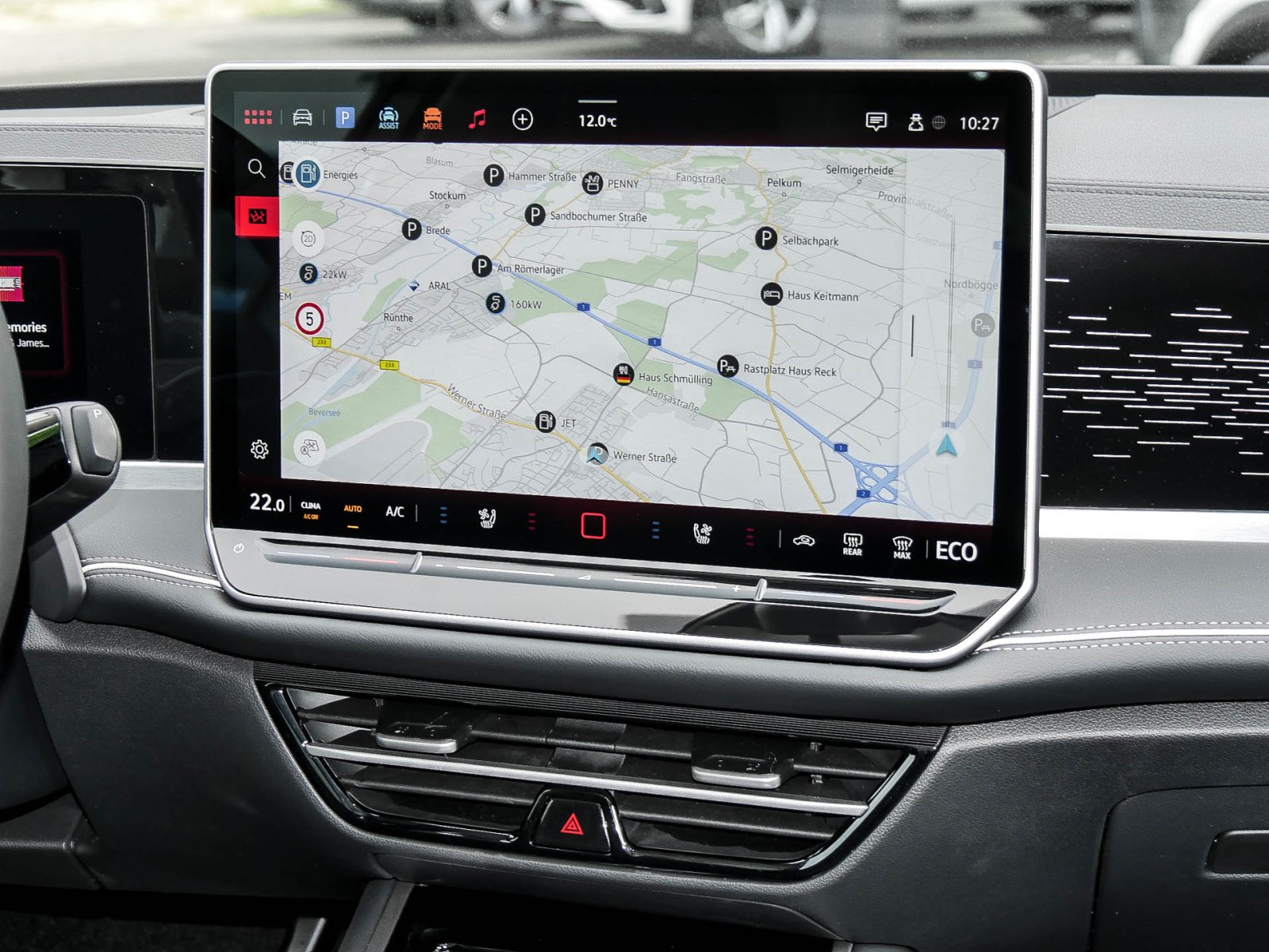 Volkswagen Passat Variant 1.5 HYBRID ELEGANCE PANO AHK LM18