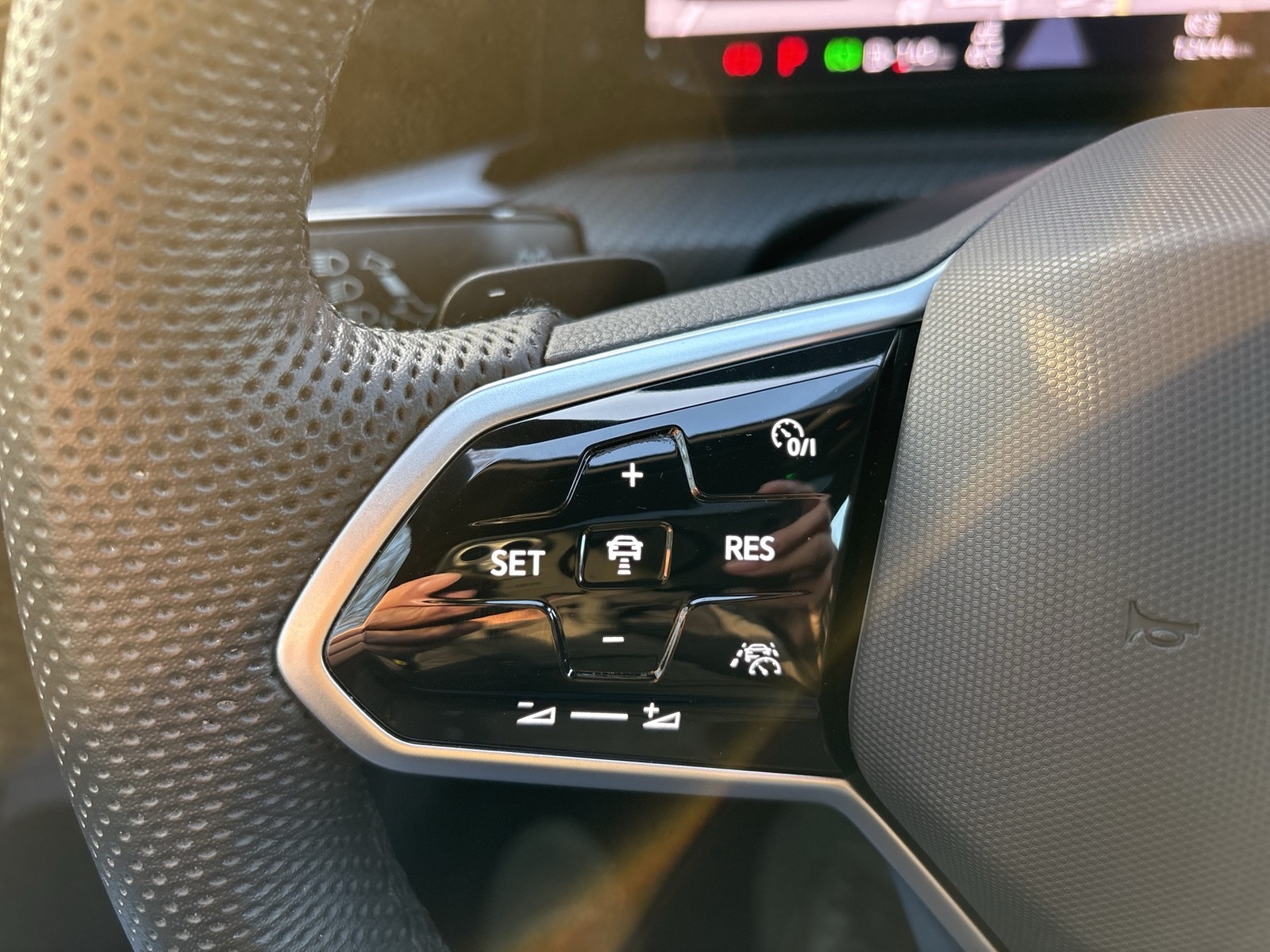 Volkswagen Golf VIII1.5 R-LINE BLACKSTYLE PANO HARMANKARDON