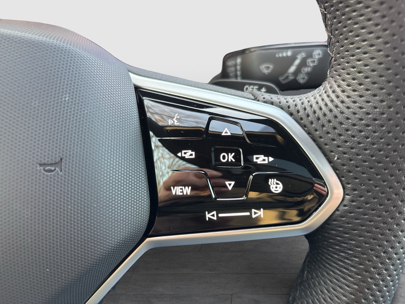 Volkswagen Golf VIII1.5 R-LINE BLACKSTYLE PANO HARMANKARDON