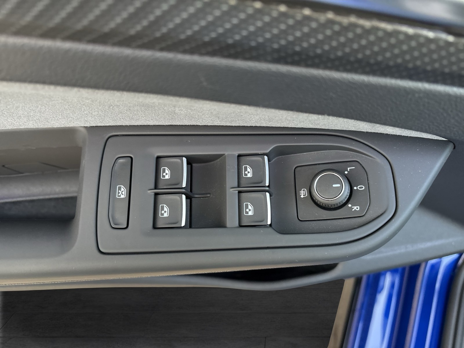 Volkswagen Golf VIII1.5 R-LINE BLACKSTYLE PANO HARMANKARDON