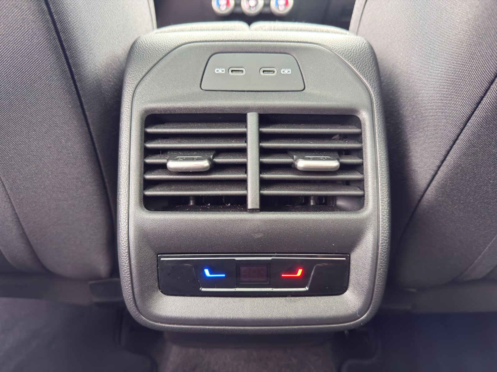 Skoda Superb Combi 2.0 SELECTION 4X4 PANO AHK CAM NAVI