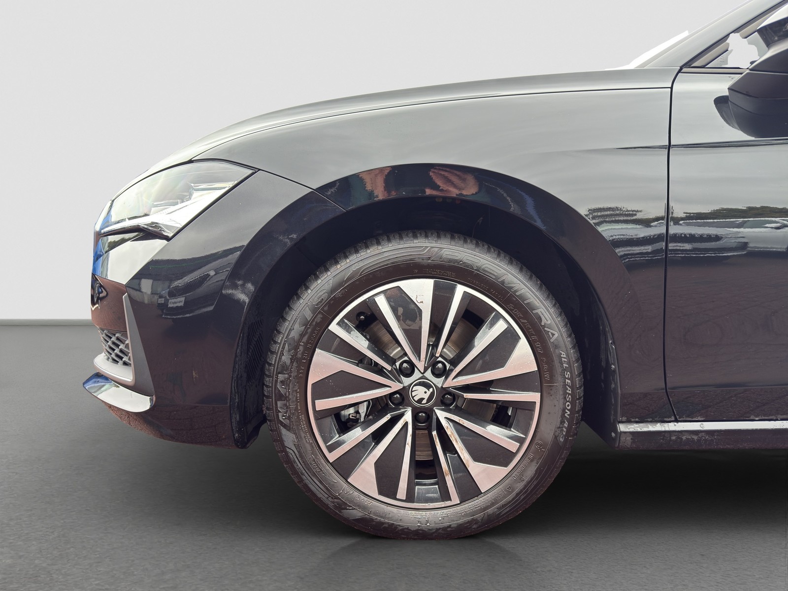 Skoda Superb Combi 2.0 SELECTION 4X4 PANO AHK CAM NAVI