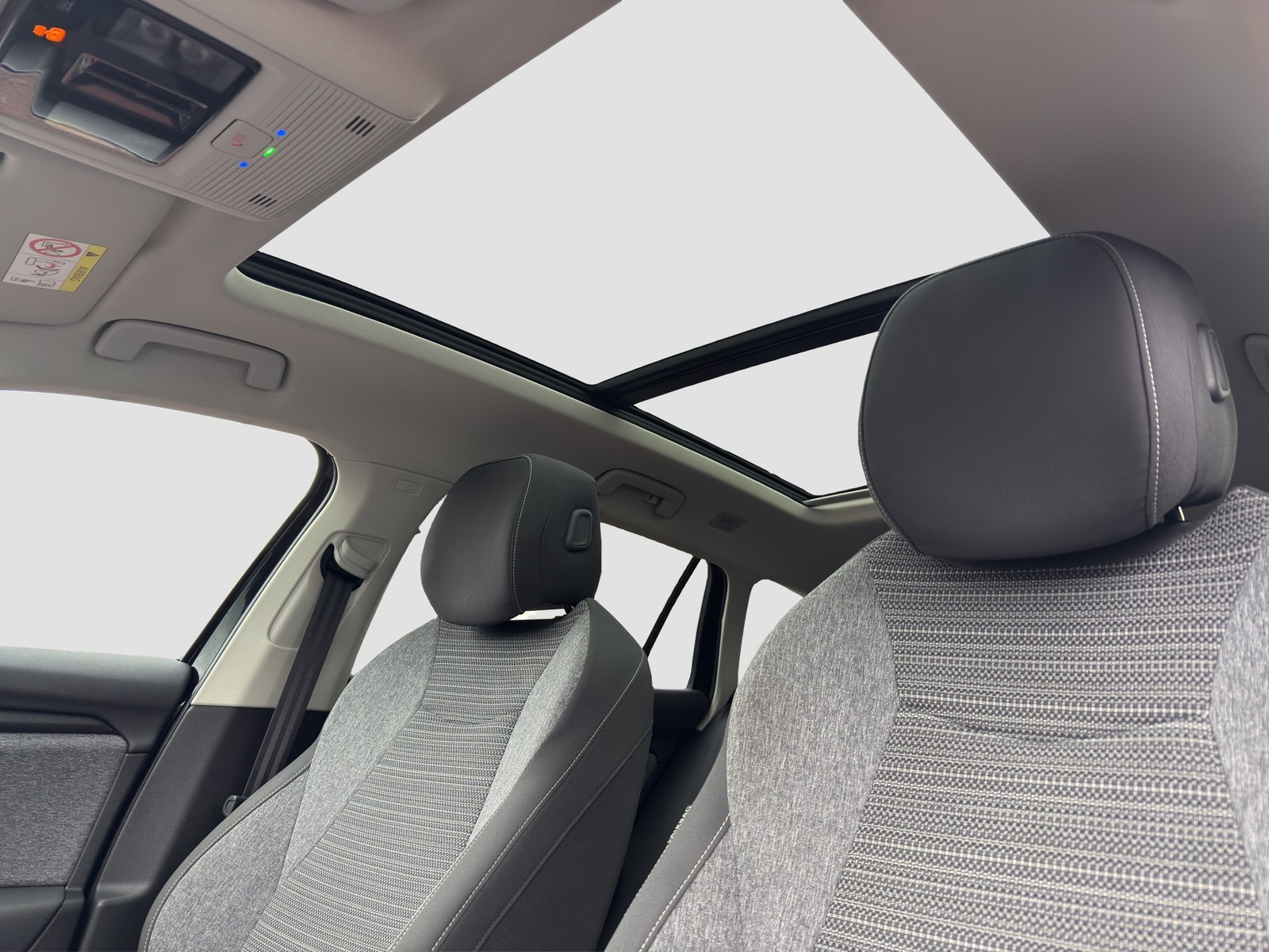 Skoda Superb Combi 2.0 SELECTION 4X4 PANO AHK CAM NAVI