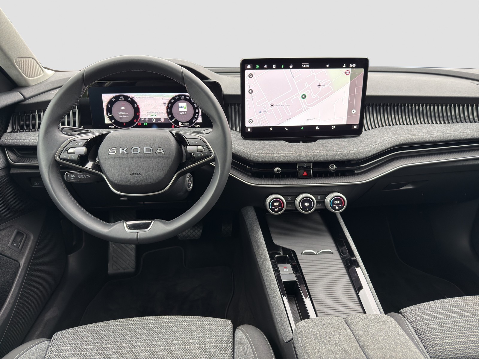 Skoda Superb Combi 2.0 SELECTION 4X4 PANO AHK CAM NAVI