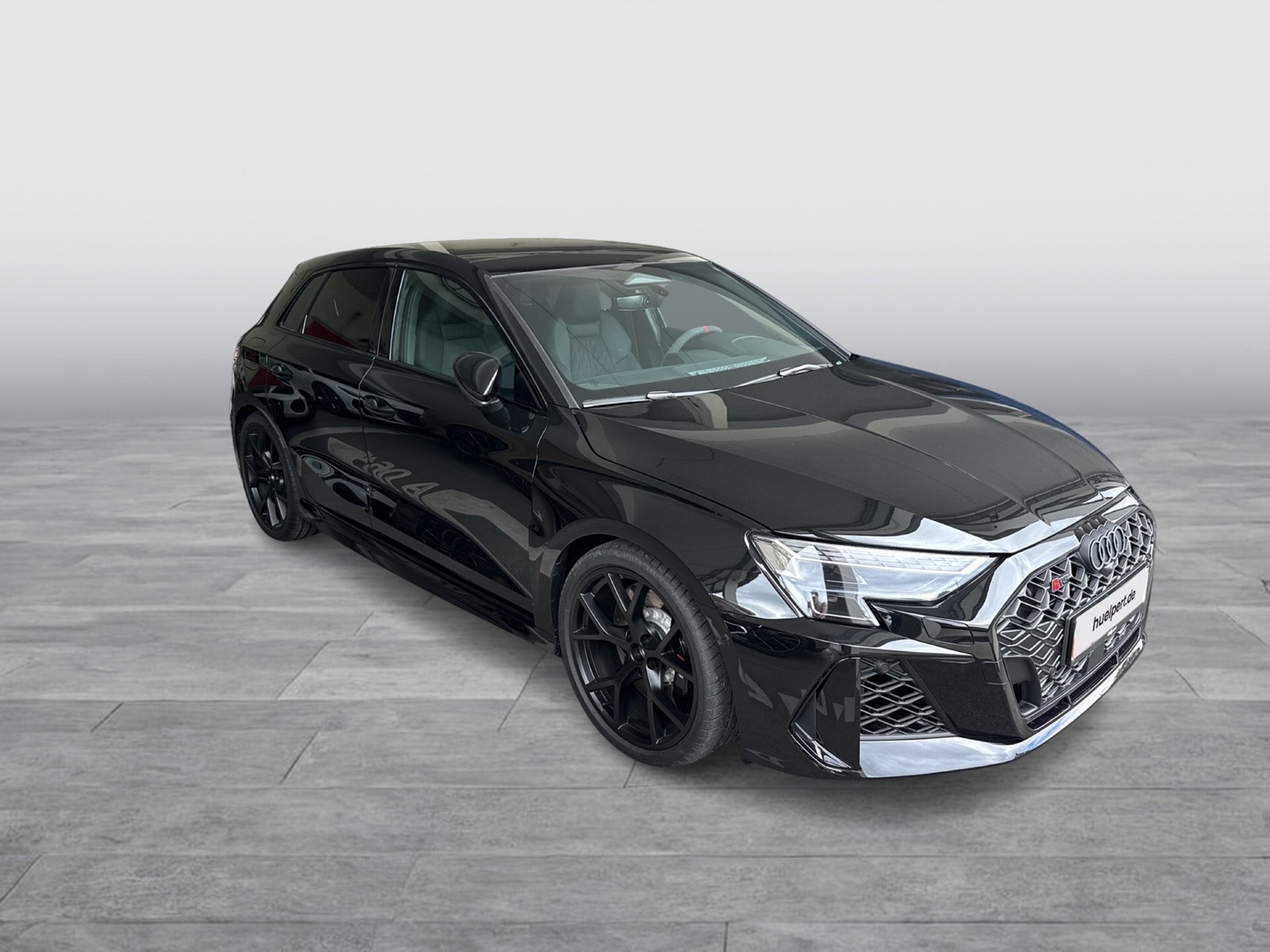 Audi RS3 Sportback quattro SPORTABGASANLAGE PANO LM19
