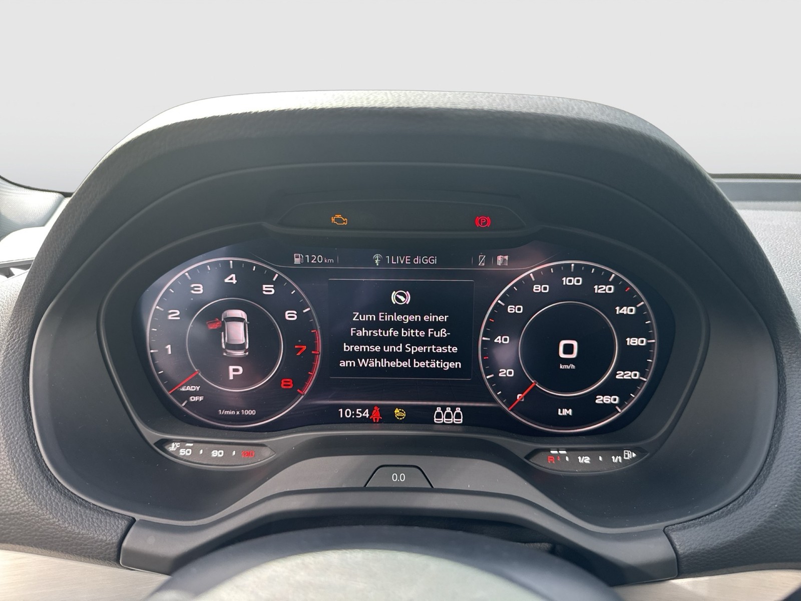 Audi Q2 35 advanced KAMERA eKLAPPE NAVI+ ALU17 SITZH.