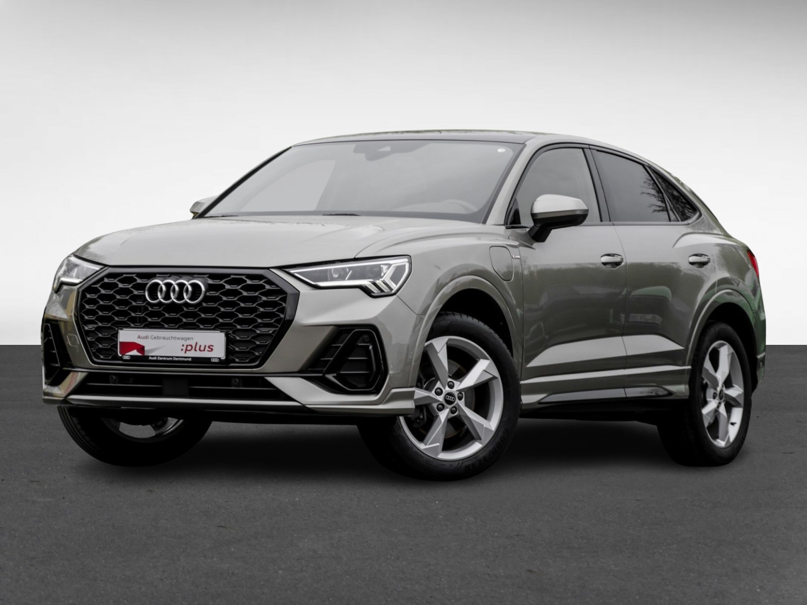 Audi Q3 Sportback 45 HYBRID S LINE BLACKPAK PANO LM19