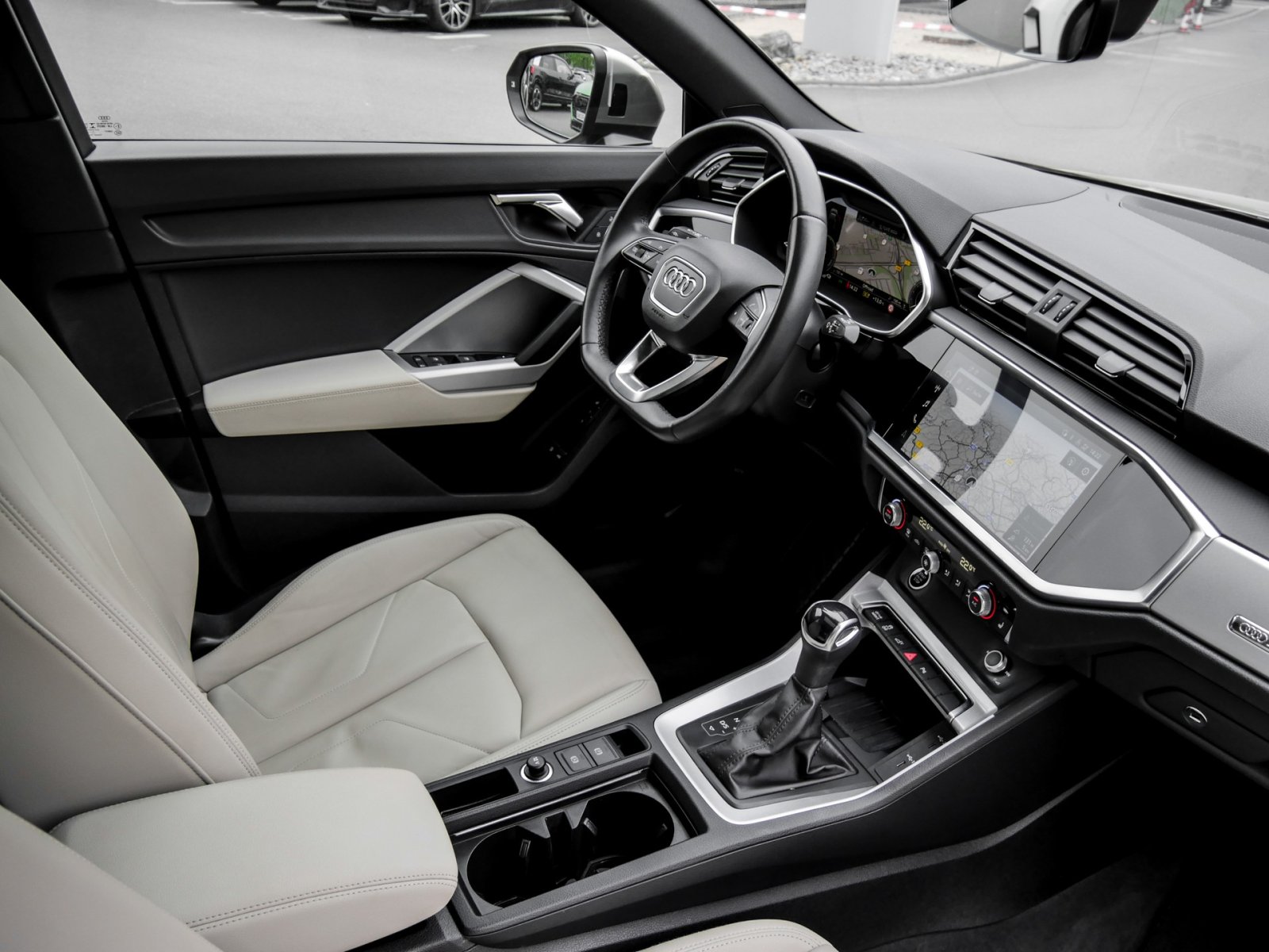 Audi Q3 Sportback 45 HYBRID S LINE BLACKPAK PANO LM19