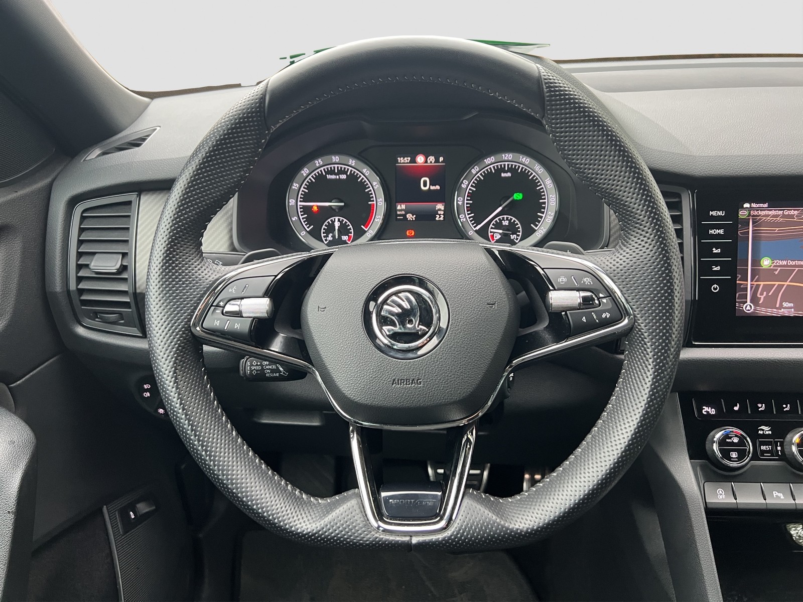 Skoda Kodiaq 2.0 SPORTLINE 7SITZE AHK CAM ACC LM19