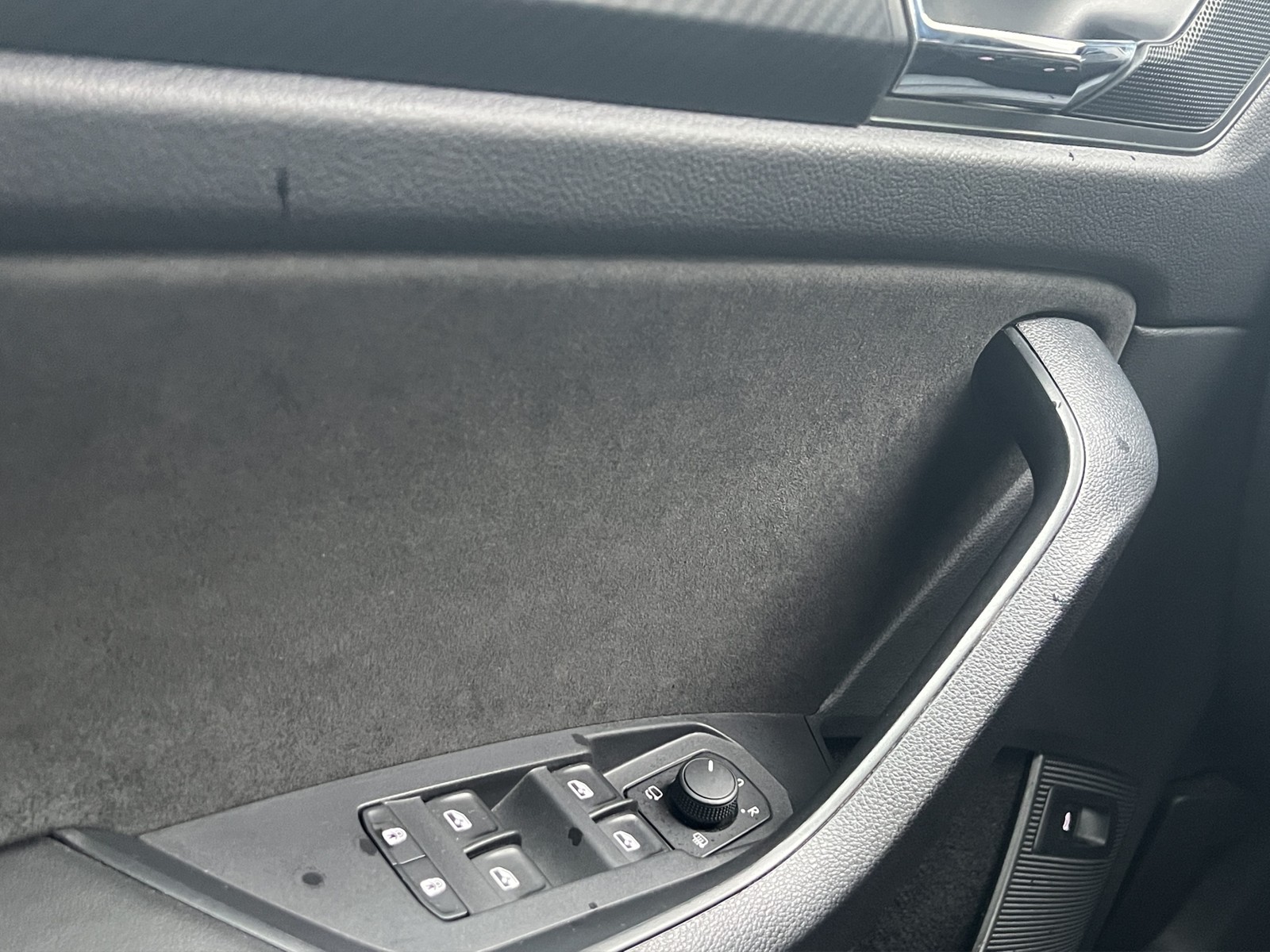 Skoda Kodiaq 2.0 SPORTLINE 7SITZE AHK CAM ACC LM19