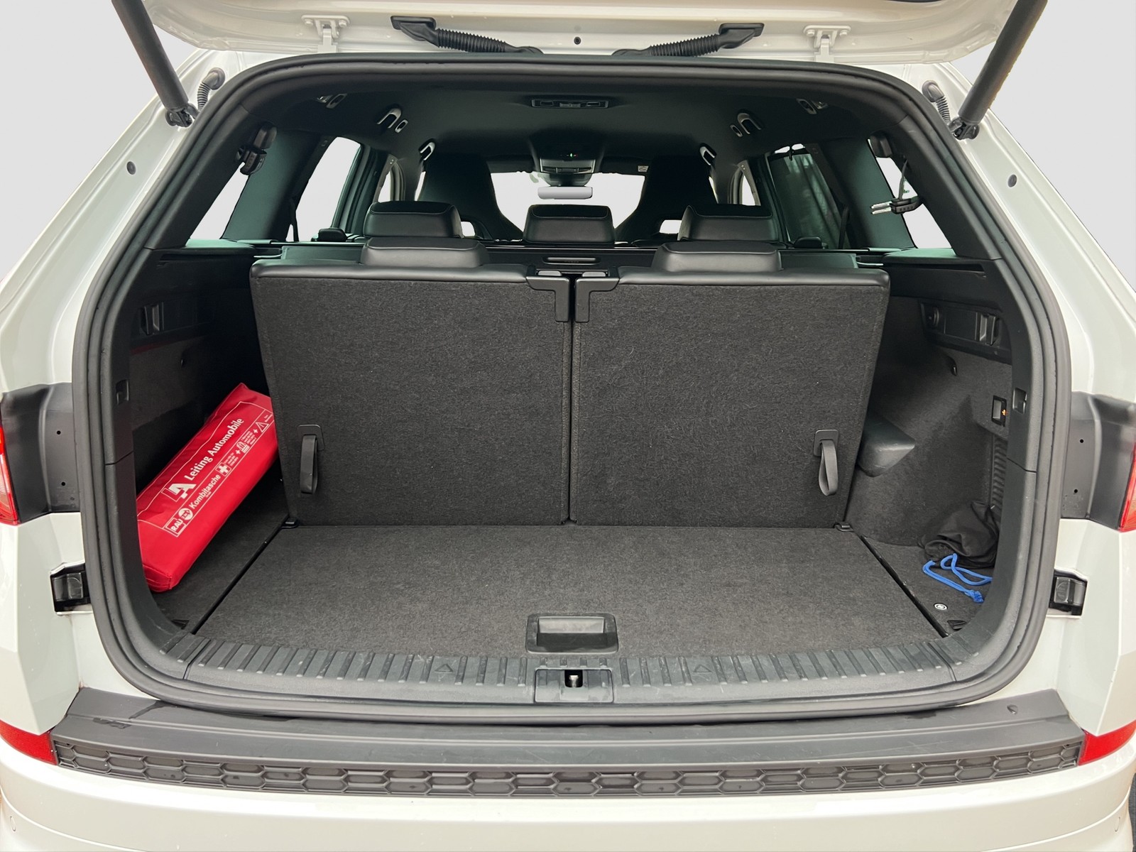 Skoda Kodiaq 2.0 SPORTLINE 7SITZE AHK CAM ACC LM19