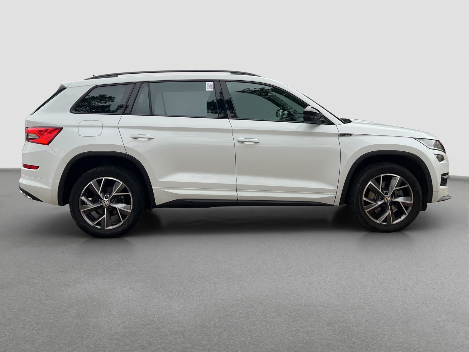 Skoda Kodiaq 2.0 SPORTLINE 7SITZE AHK CAM ACC LM19