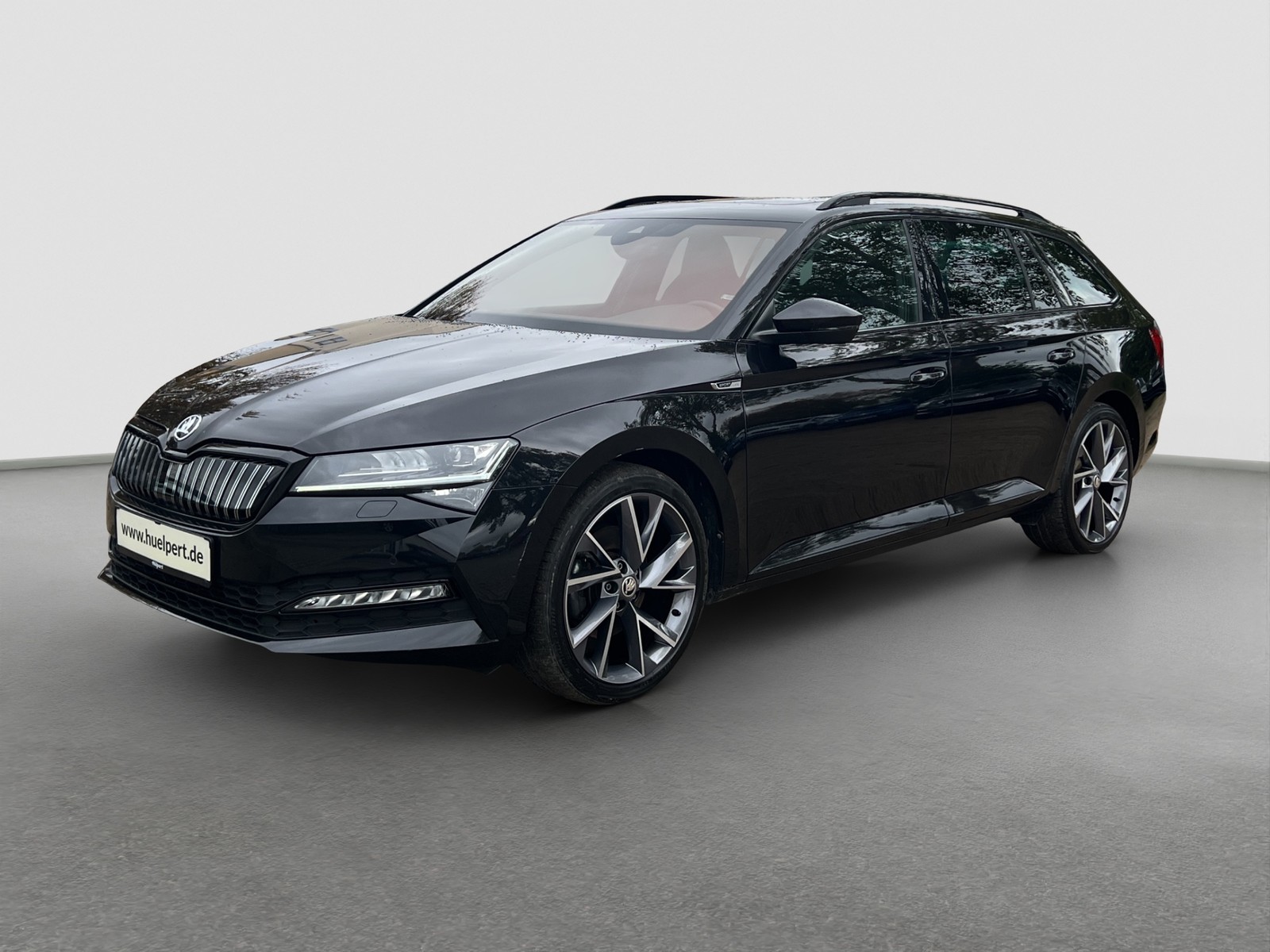 Skoda Superb Combi 1.4 iV SPORTLINE PANO AHK CAM LM19