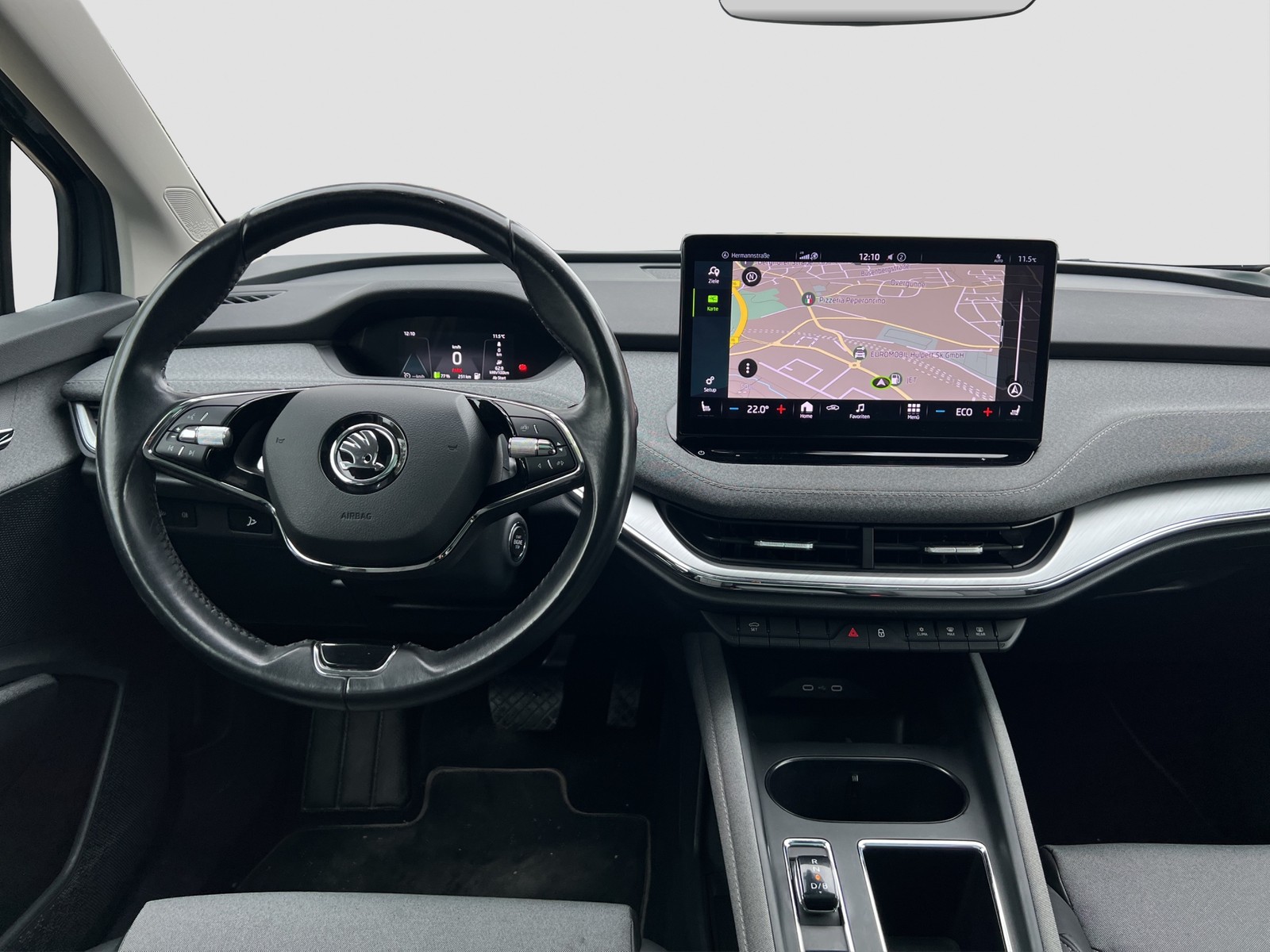 Skoda Enyaq 60 LOFT WÄRMEPUMPE PANO AHK LM19 NAVI