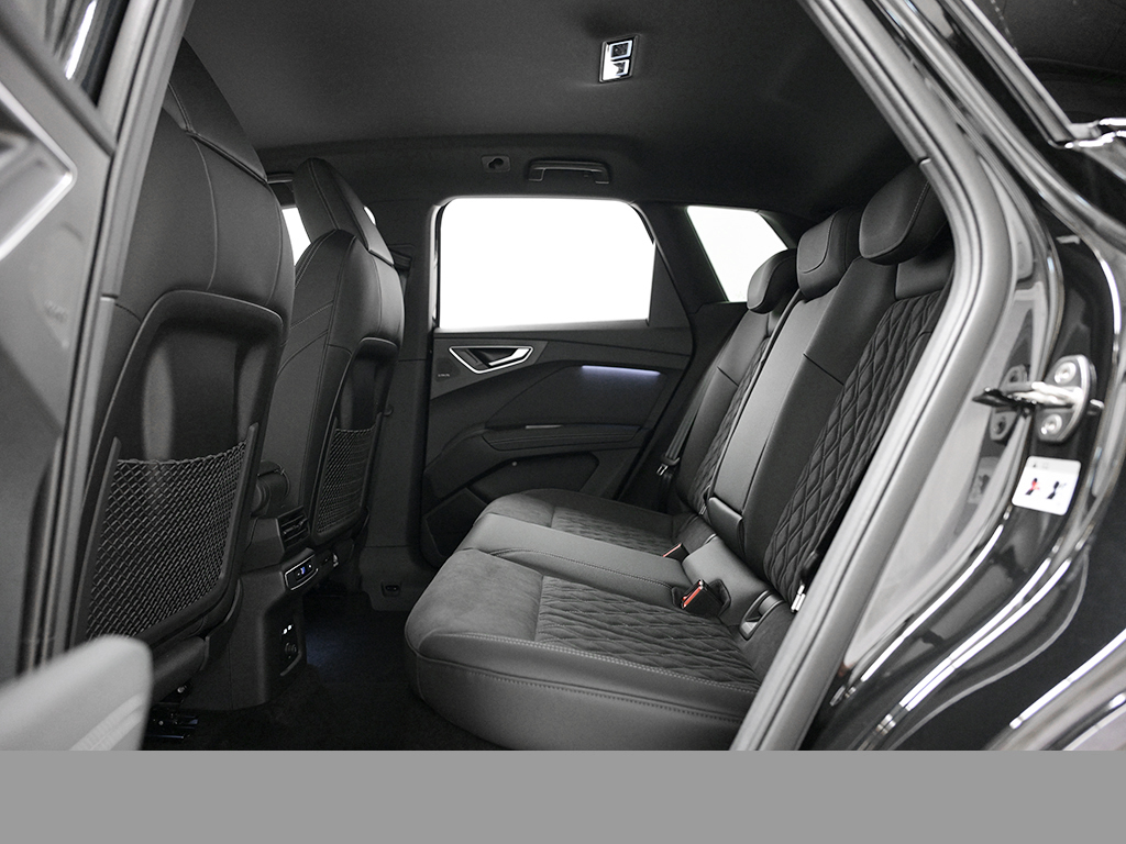 Audi Q4 45 e-tron quattro Edition S Line SONOS+AHK+Lenkradheizung+Dynamikpaket