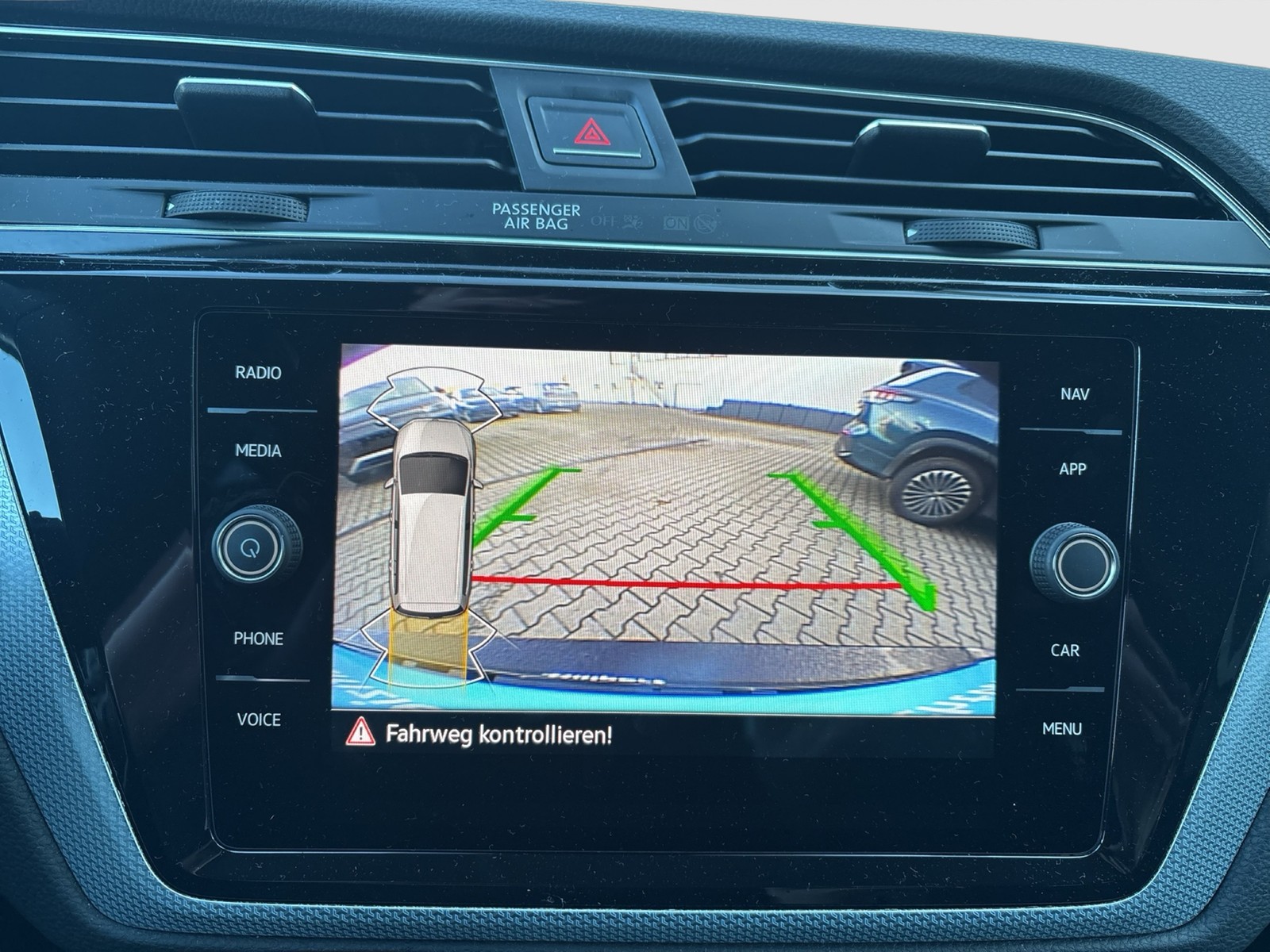 Volkswagen Touran 1.5 GOAL 7SITZE CAM ACC E-KLAPPE NAVI ALU