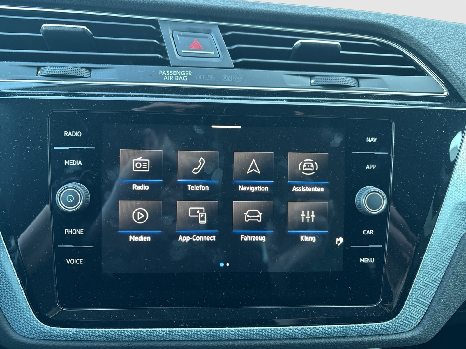 Volkswagen Touran 1.5 GOAL 7SITZE CAM ACC E-KLAPPE NAVI ALU