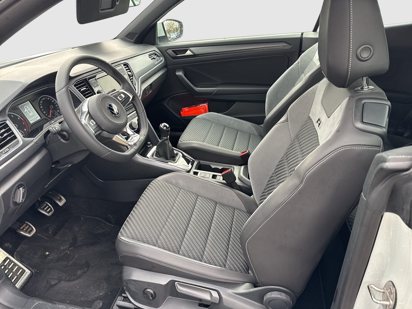 Volkswagen T-Roc Cabrio 1.5 R-LINE ALU EINPARKHILFE DAB+