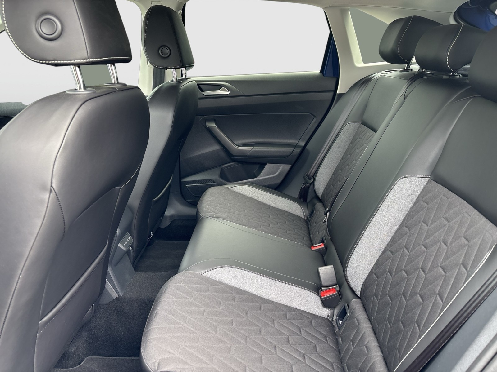 Volkswagen Taigo 1.5 GOAL ACC LM17 NAVI CARPLAY SITZHEIZUNG
