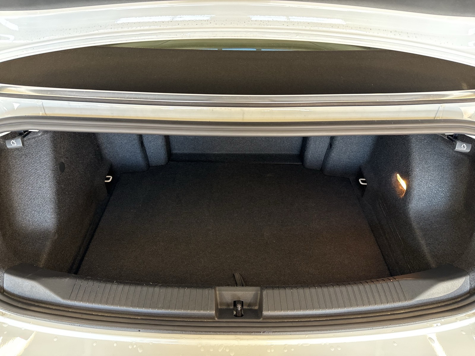 Volkswagen T-Roc Cabriolet 1.5 R-LINE AHK ACC LM17 LED+ NAVI