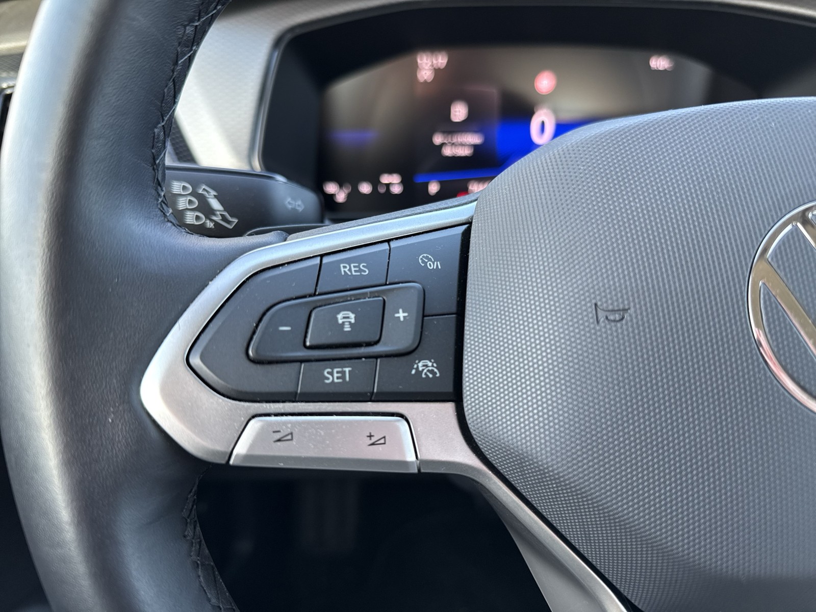 Volkswagen T-Cross 1.0 LIFE ACC CARPLAY ALU SITZHEIZUNG LED