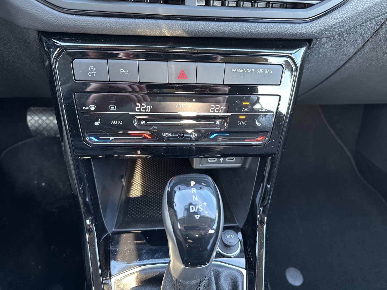 Volkswagen T-Cross 1.0 LIFE ACC CARPLAY ALU SITZHEIZUNG LED