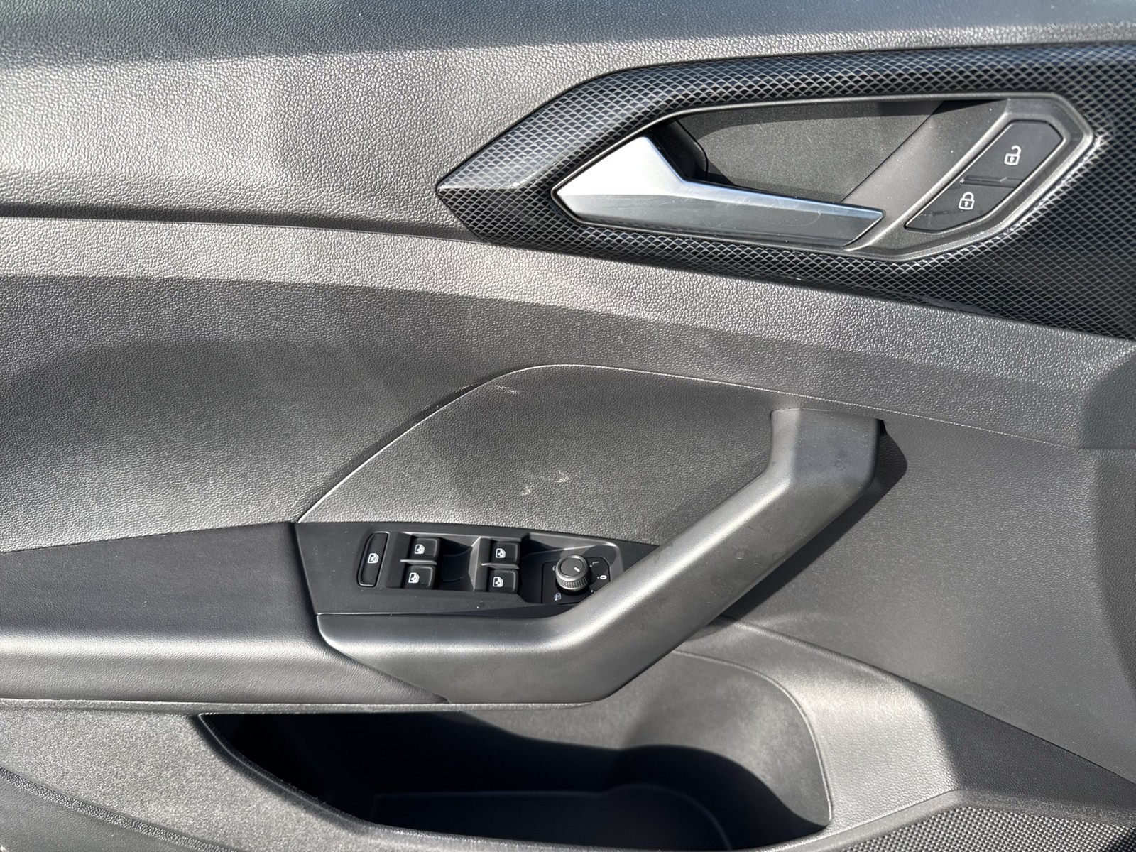 Volkswagen T-Cross 1.0 LIFE ACC CARPLAY ALU SITZHEIZUNG LED