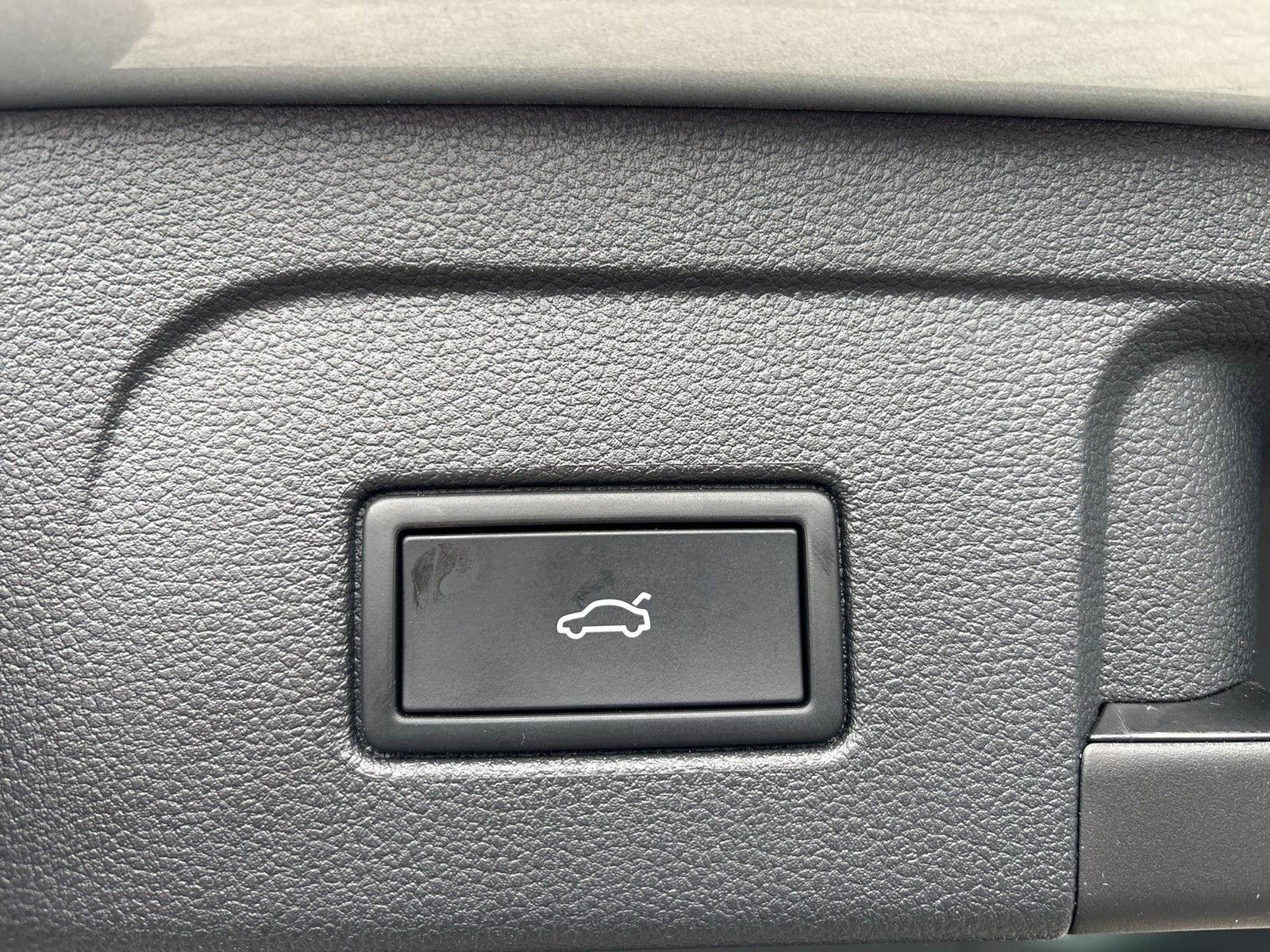 Volkswagen Touran 2.0 HIGHLINE PANO AHK ACC LM17 E-KLAPPE