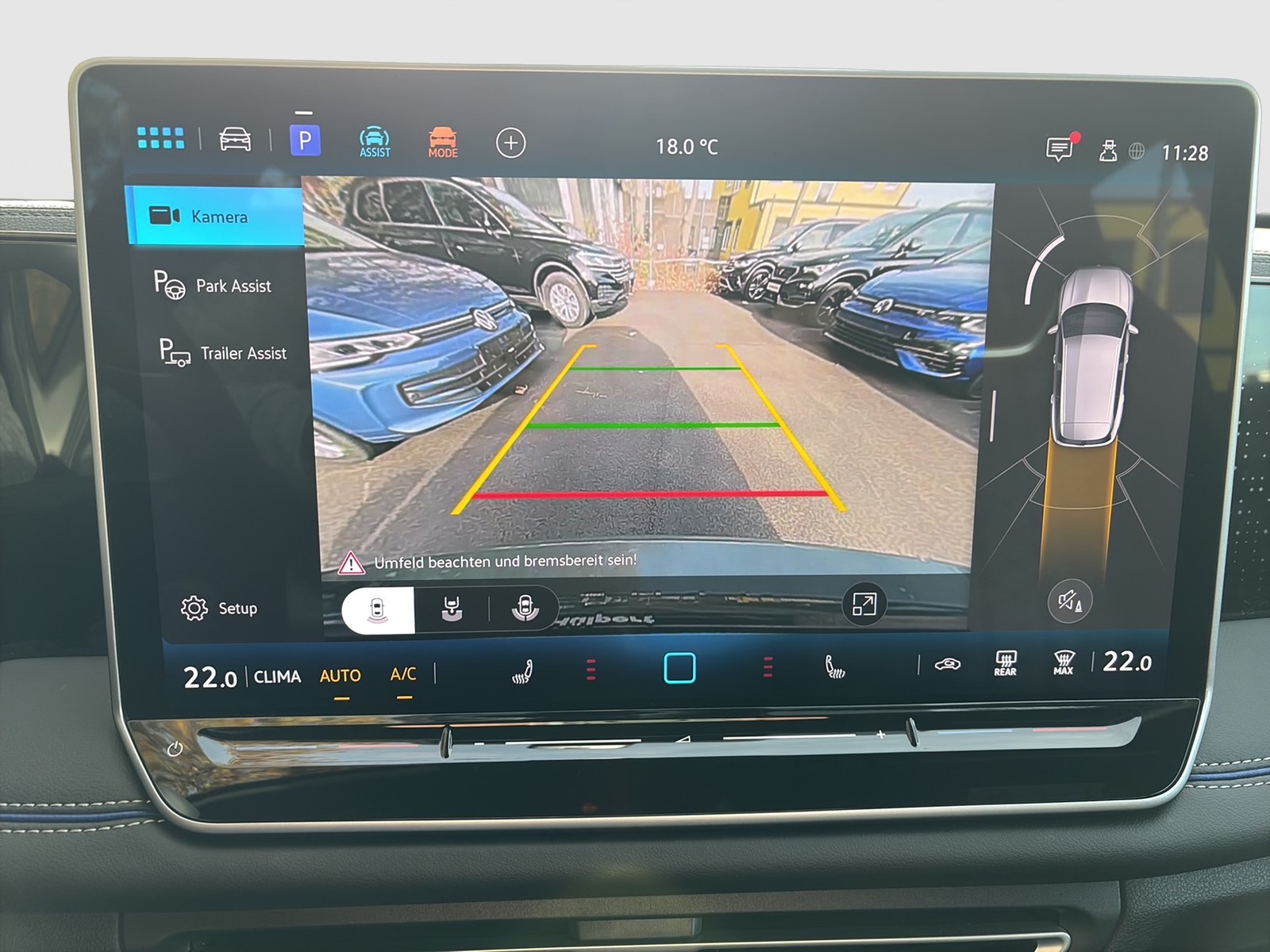 Volkswagen Tiguan 2.0 R-LINE 4X4 NEUES MODELL AHK CAM LM20