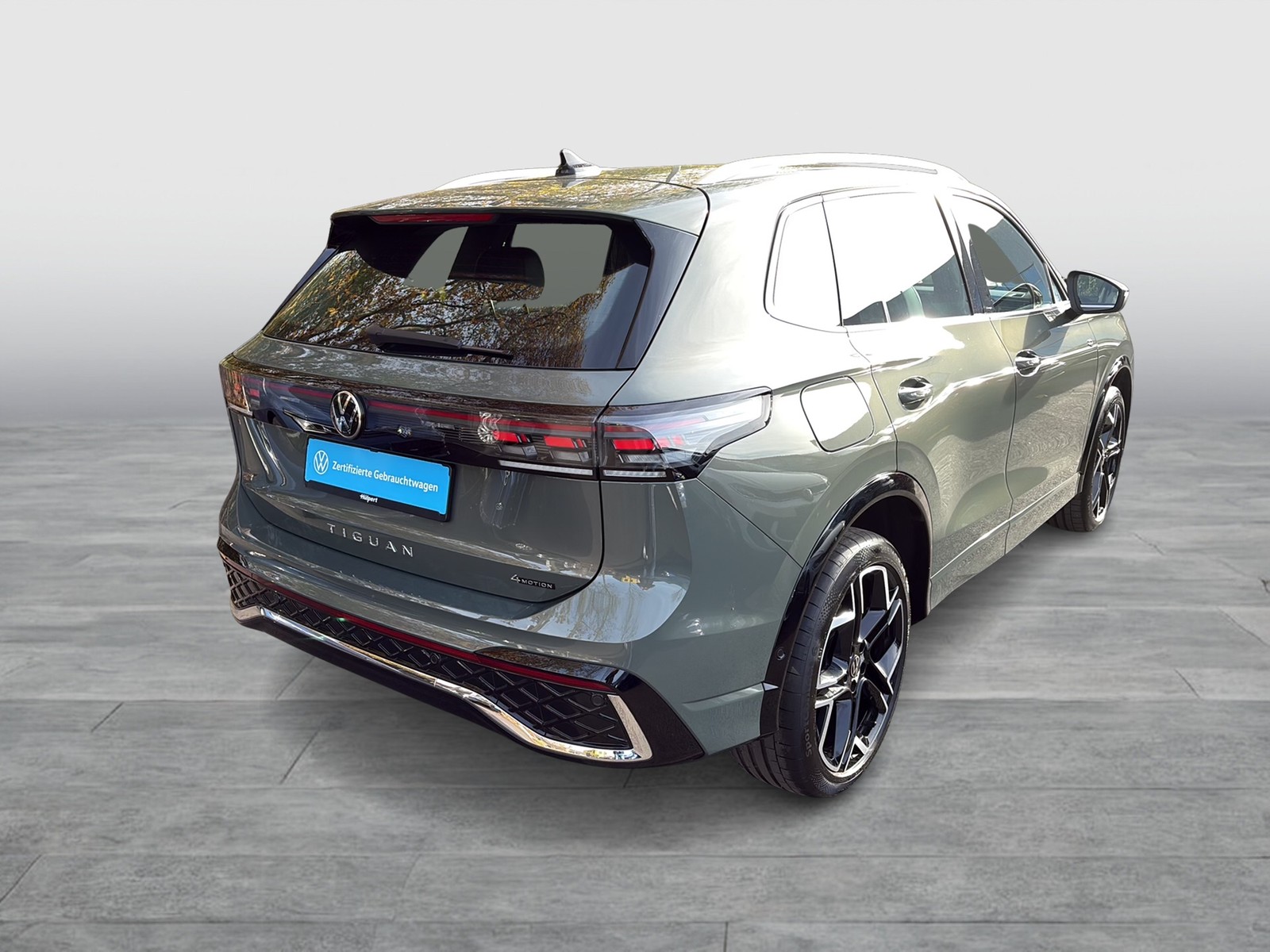 Volkswagen Tiguan 2.0 R-LINE 4X4 NEUES MODELL AHK CAM LM20