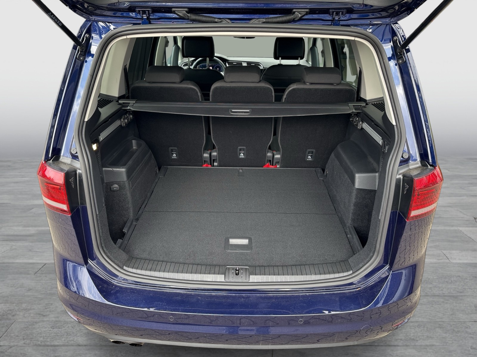 Volkswagen Touran 2.0 HIGHLINE STANDHZ. AHK ACC LM17 NAVI