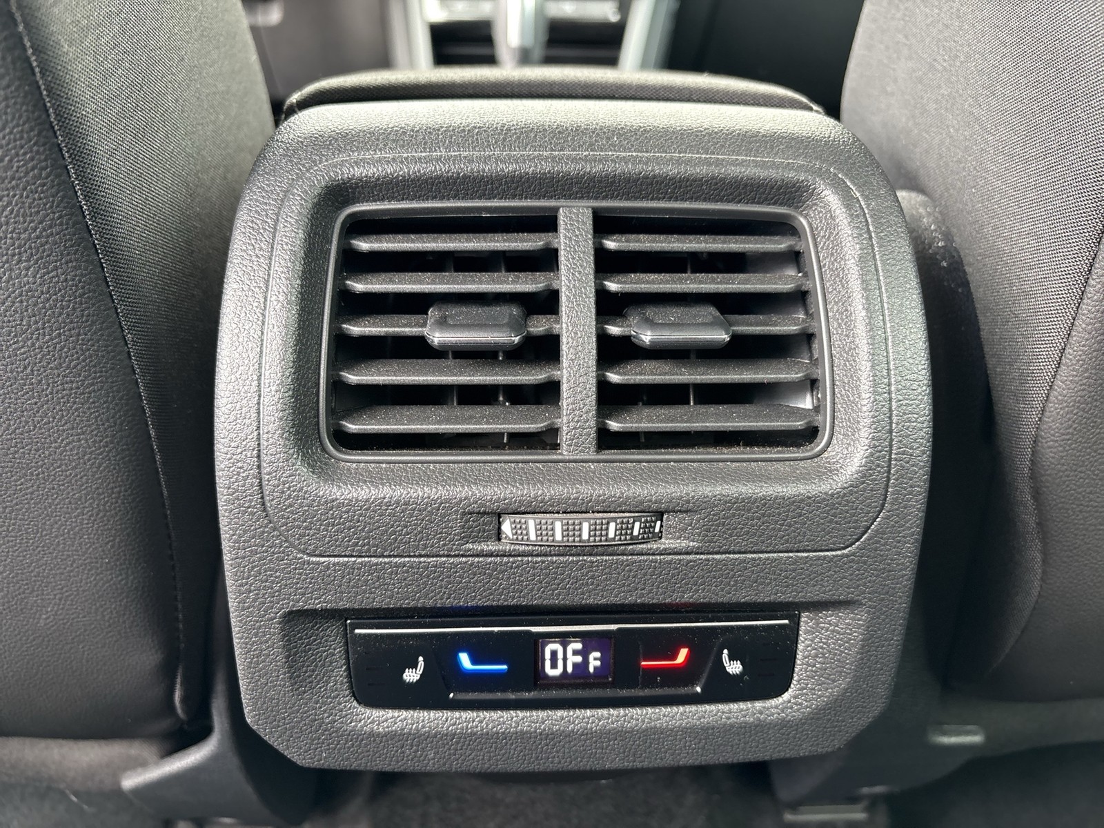 Volkswagen Touran 2.0 HIGHLINE STANDHZ. AHK ACC LM17 NAVI