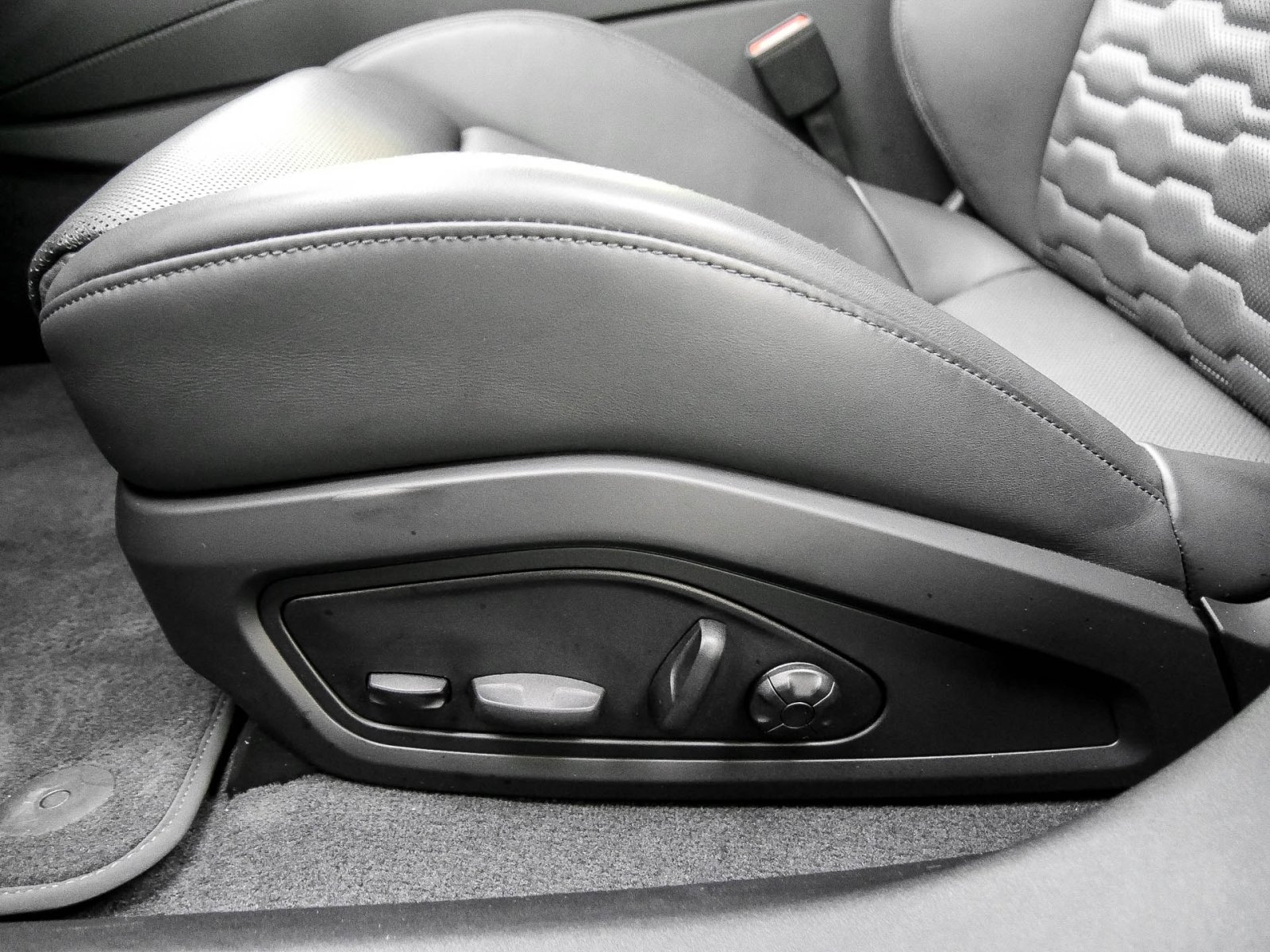 Audi e-tron GT quattro BLACKPAK PANO B&O LM21 HEADUP